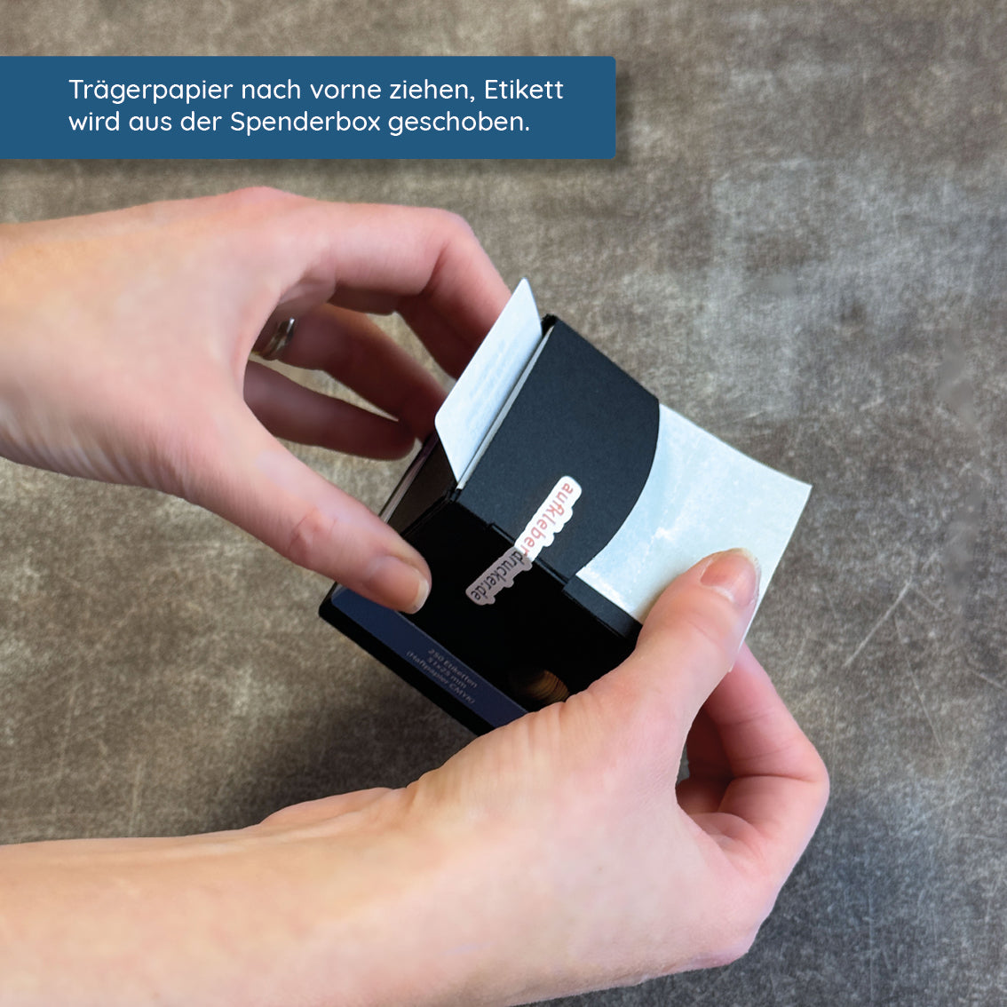 Weiße Adress-Etiketten 51x25 mm auf Rolle, 250 Stück, ideal für Adressaufkleber und Versandetiketten von aufkleberdrucker.de