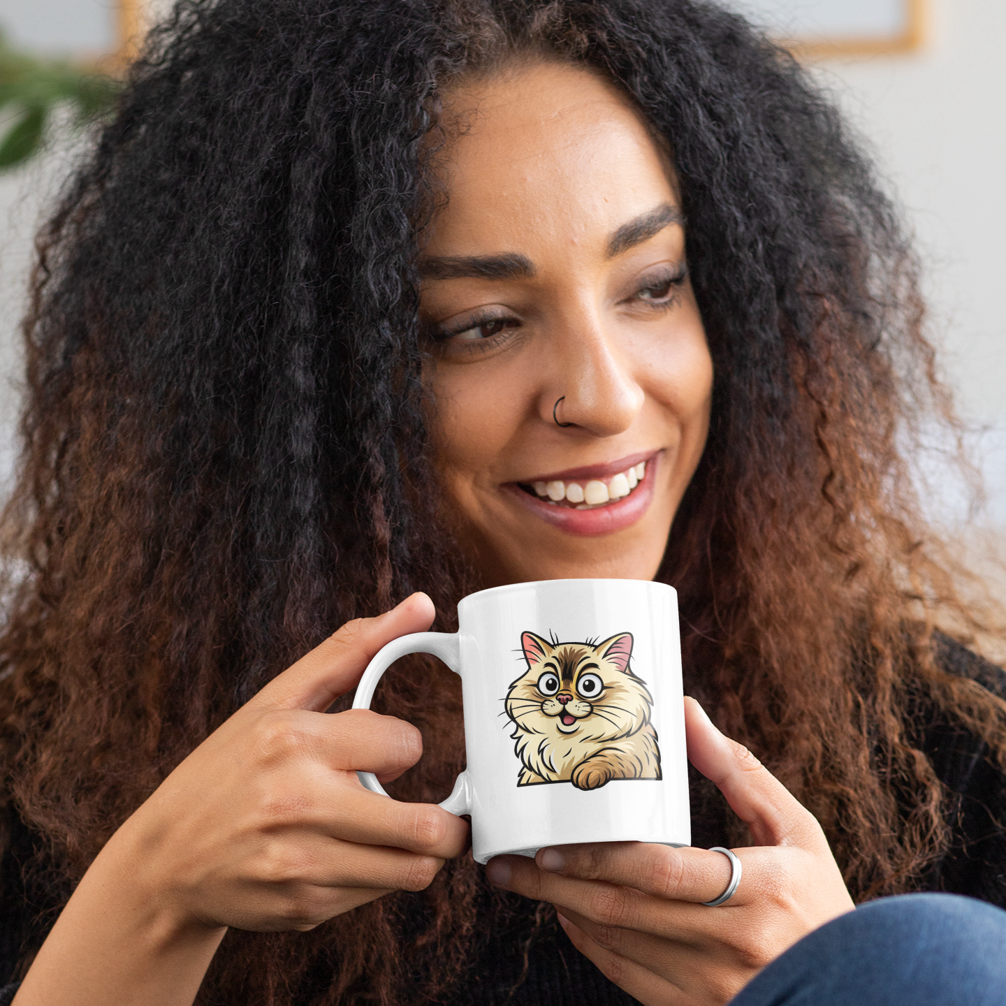 Personalisierte Keramiktasse mit Name und Karikatur, humorvolles Comic-Design, weiße Tasse, ideal für individuelle Geschenkideen