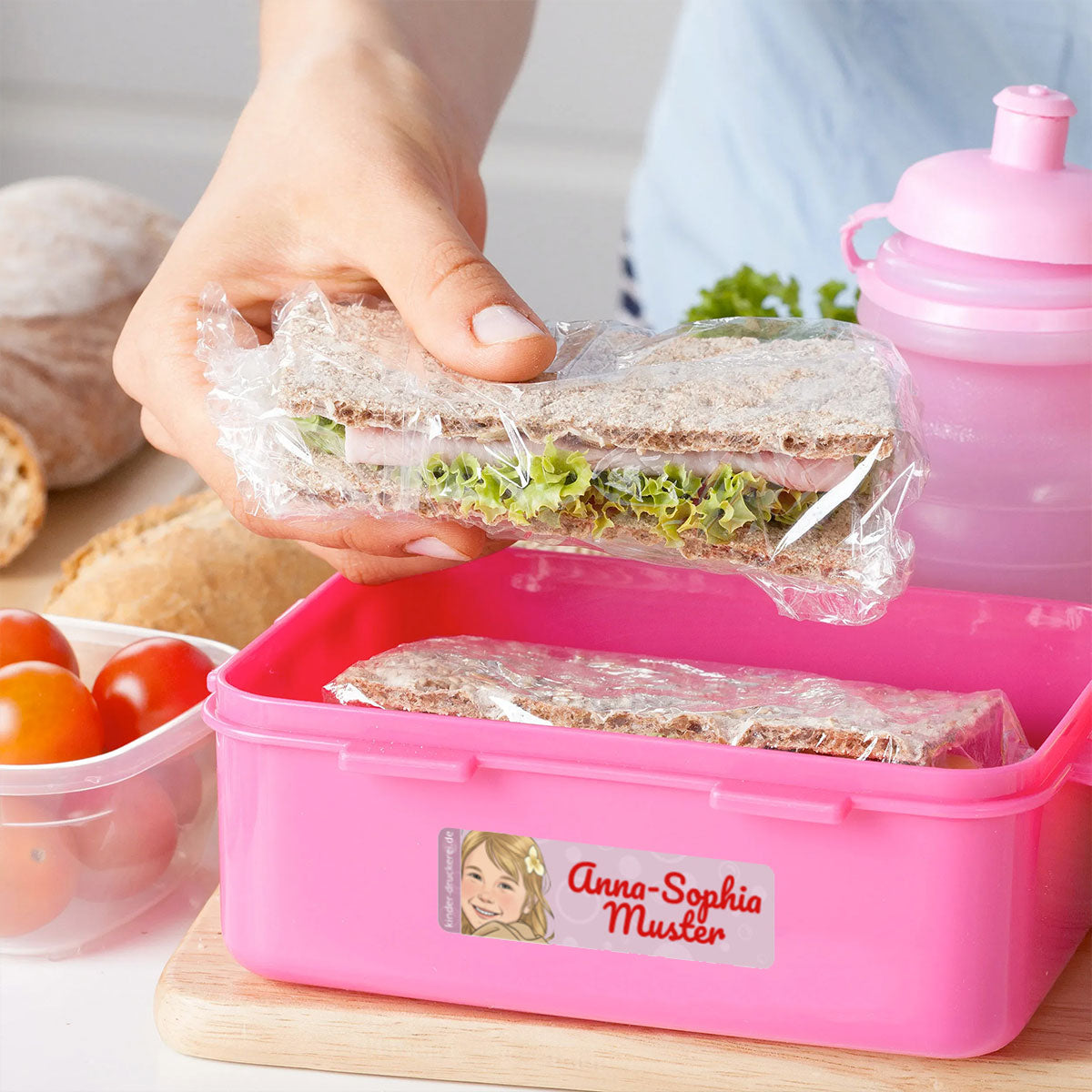 Kinder-Namensaufkleber mit Foto, 160er Set mit KI-Portrait, bunt und personalisiert, ideal für Schulmaterial und Lunchboxen