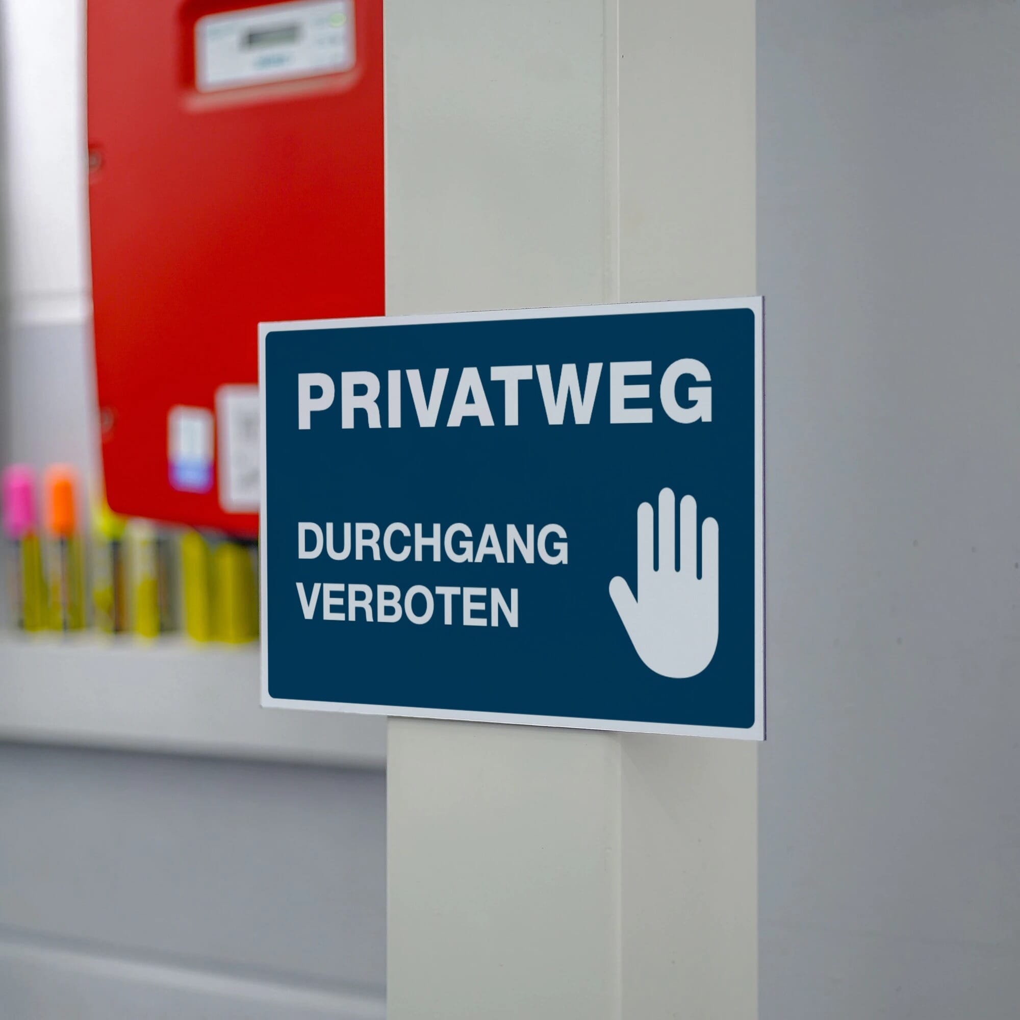 Blauer Aluminium-Verbundschild "Privatweg - Durchgang verboten" 300x200x4 mm, wetterfest und langlebig