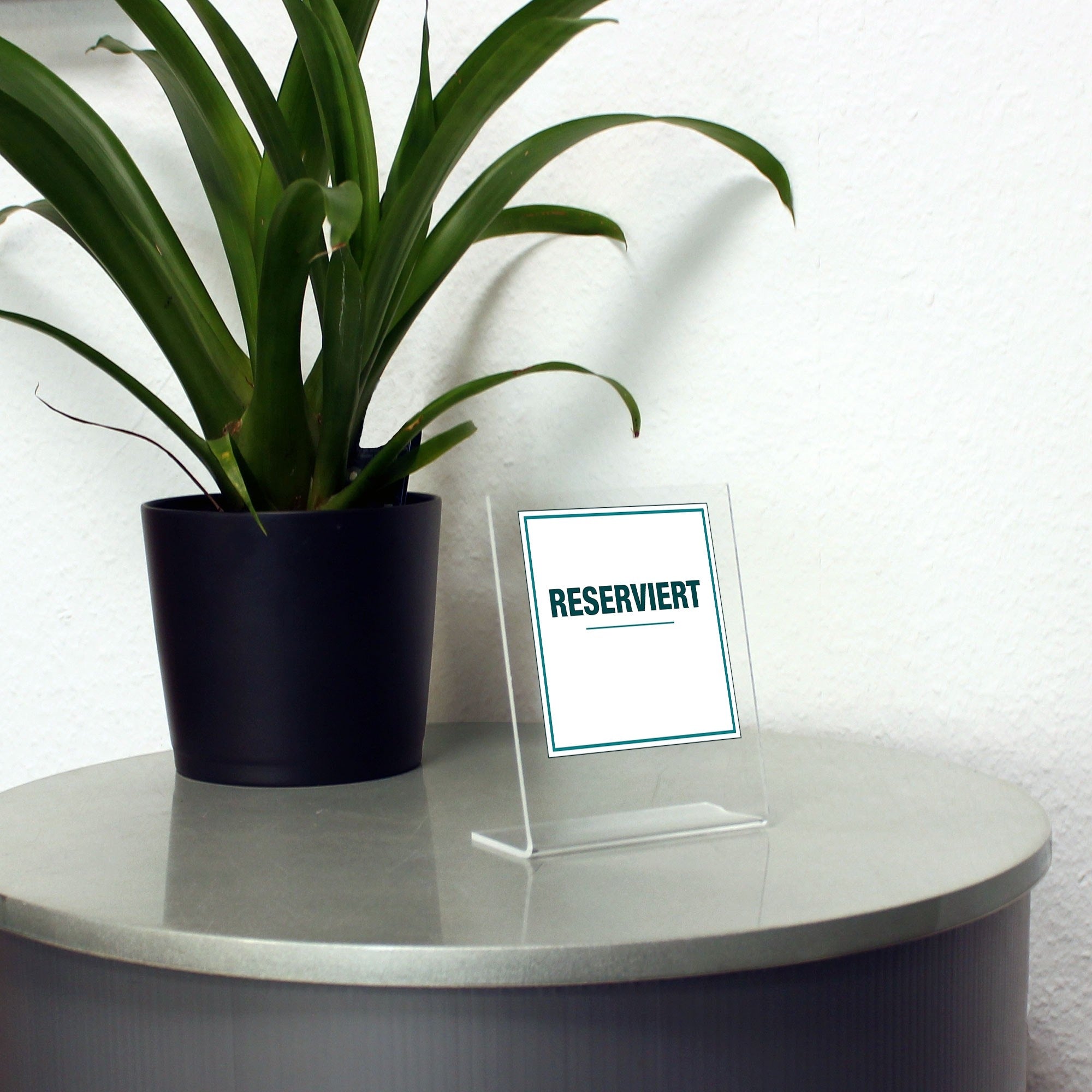 Acrylaufsteller "reserviert" - schlicht (ca.100x150 mm)