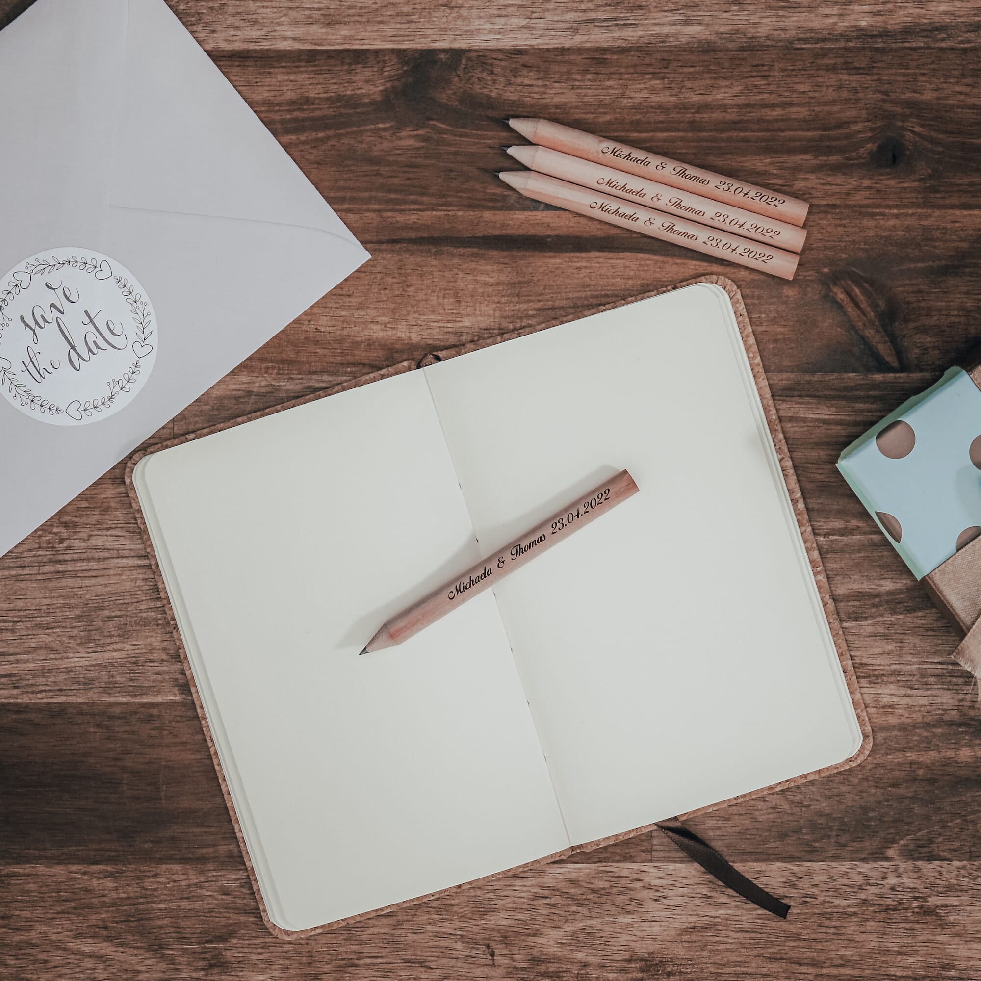 Kleine gravierte Bleistifte ab 25 Stück, 65x5 mm, mit personalisierter Gravur, ideal für Werbegeschenke oder Firmenpräsente