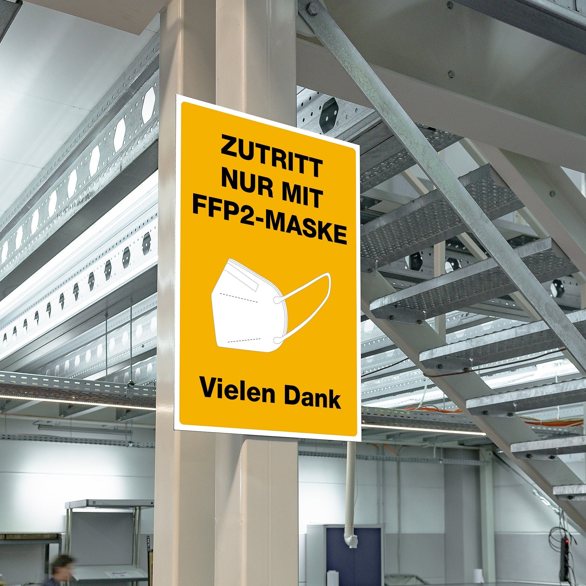Alu-Verbundschild in Signalgelb mit Aufschrift "Zutritt nur mit FFP2-Maske", 200x300 mm, wetterfest, für Sicherheitsanweisungen