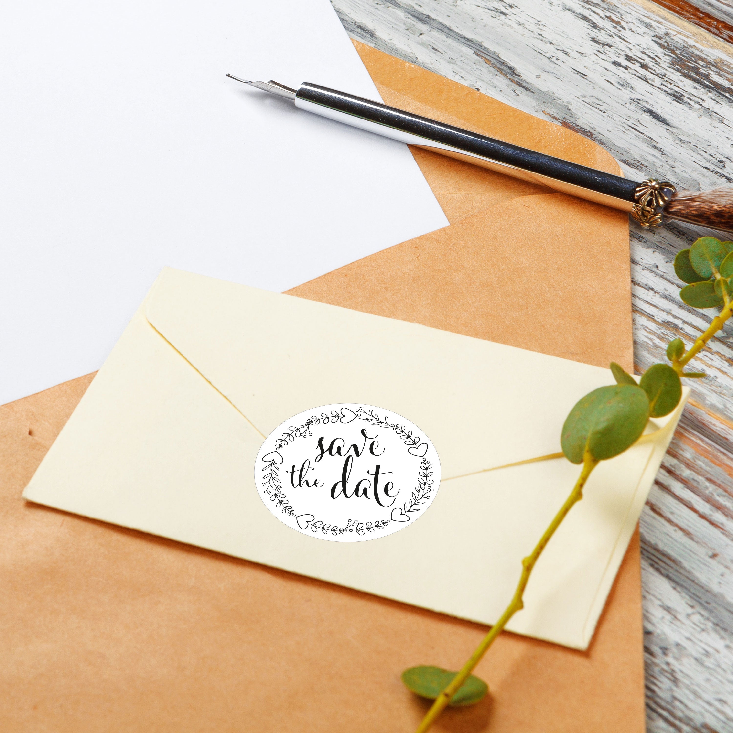 Schwarz-weißer Hochzeitsaufkleber Set mit 80 verschiedenen Größen und Texten, ideal für Hochzeitdekoration und Einladungen