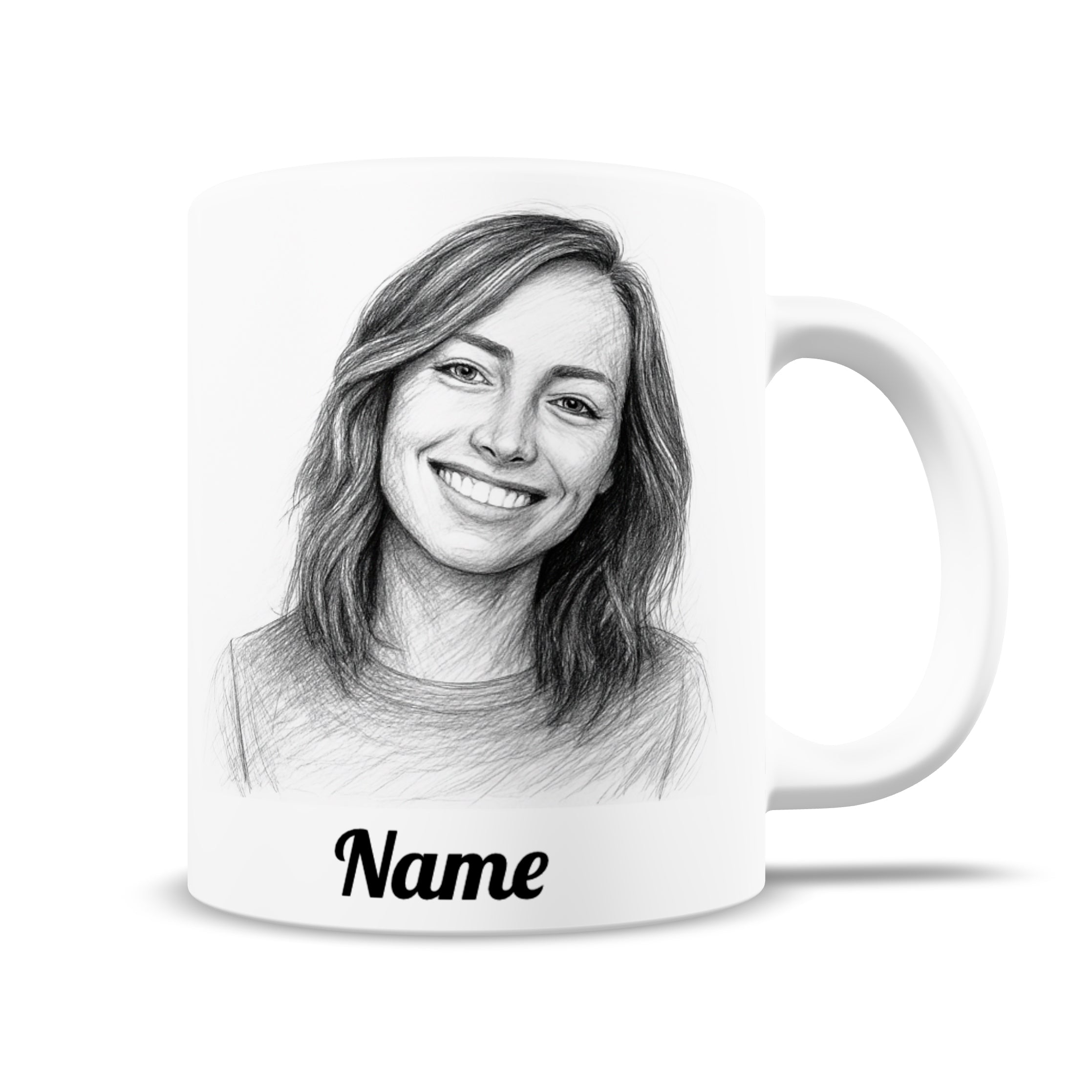 Personalisierte Keramiktasse mit Bleistiftzeichnung, individuell gestaltet, auf weißer Tasse, detailreiche handgezeichnete Kunst.