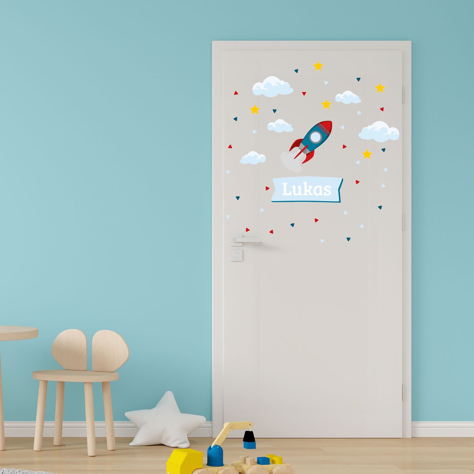 Individueller Türaufkleber mit Raketenmotiv für Kinderzimmer, detailreiches Wandtattoo in lebendigen Farben