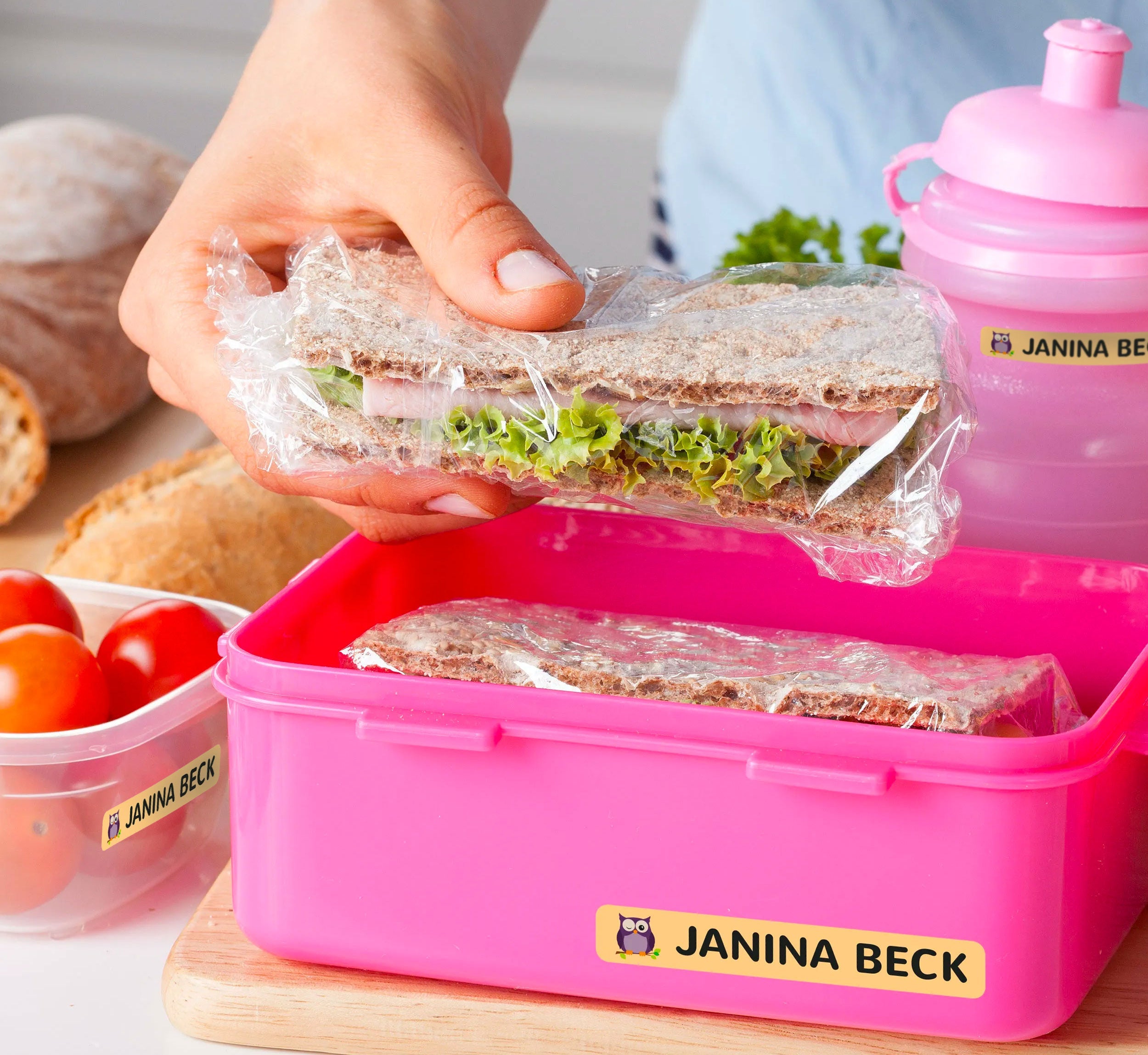 80 große Namensaufkleber für Kinder, XL (100x15 mm), bunte Etiketten auf Aufkleberdrucker.de, ideal zum Personalisieren.