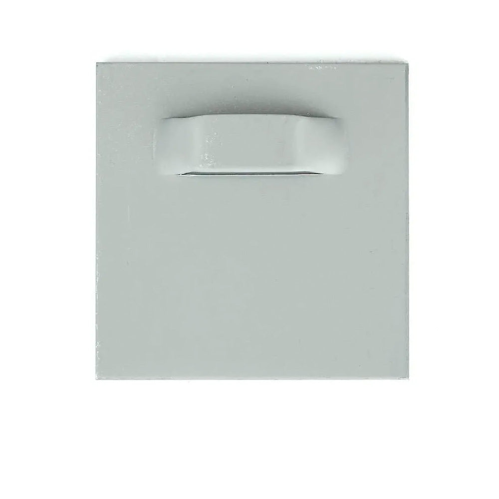 Zwei Haftbleche 45x45 mm mit Öse und Dübel zur sicheren Befestigung von Schildern, im Set, aufkleberdrucker.de